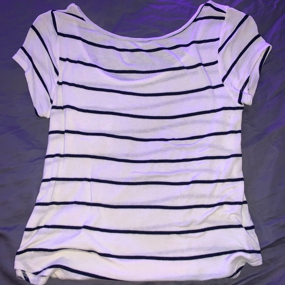 Lace pocket stripped loose top - Picture 3 of 3